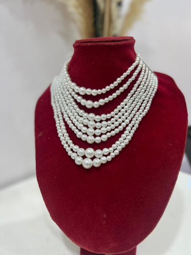 MULTILAYERED PEARL NECKLACE